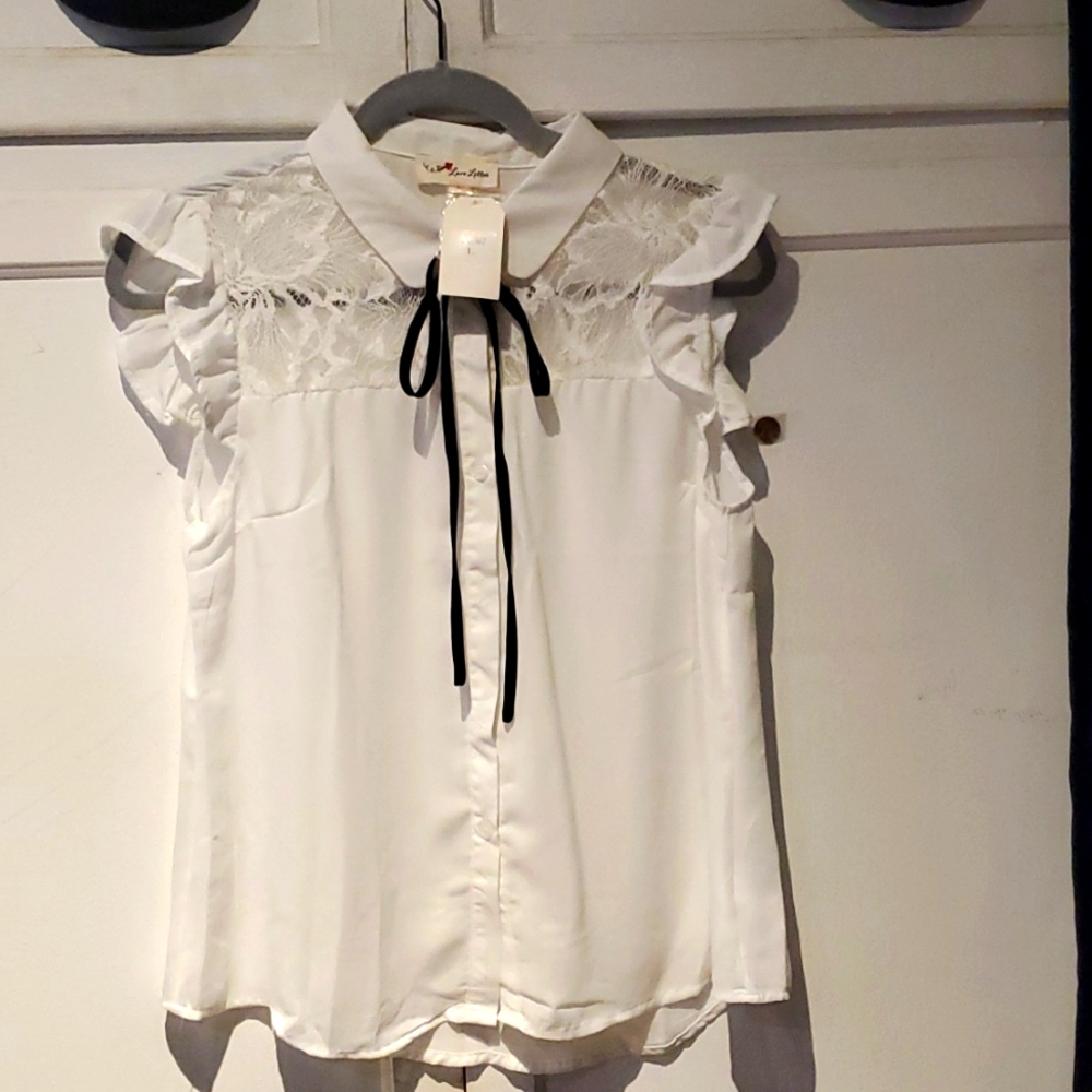 Size Large, White Button Up Top